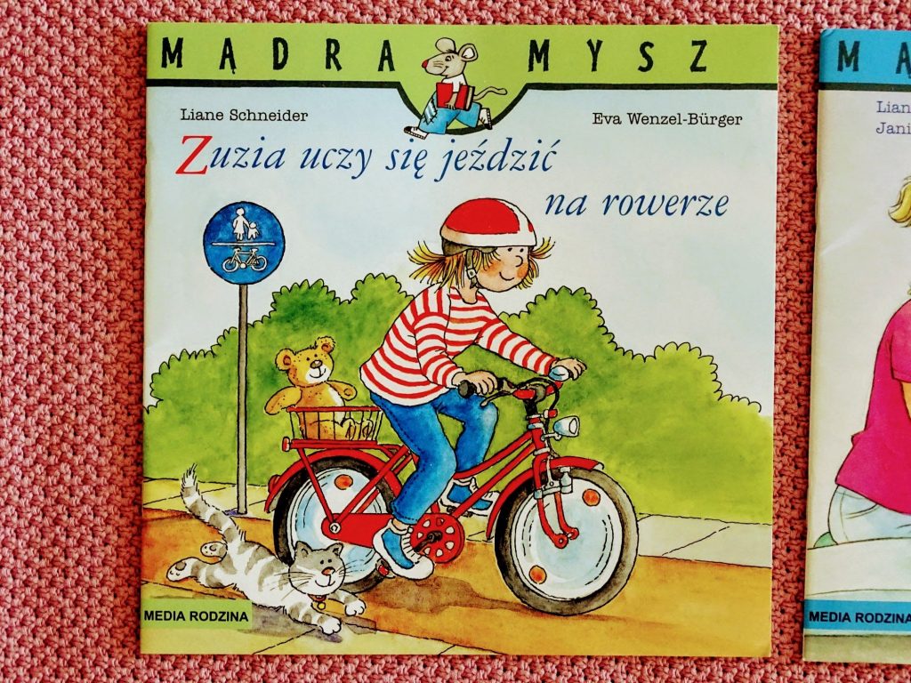 Zuzia uczy się jeździć na rowerze Mądra mysz