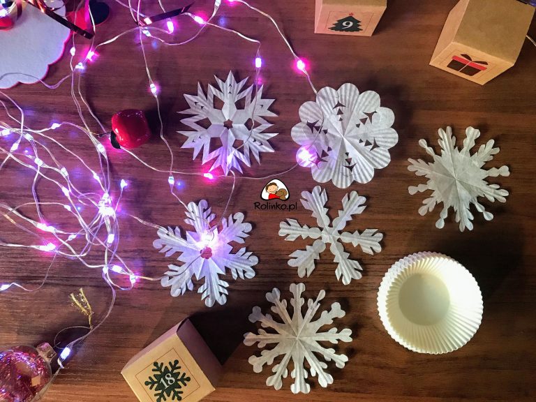 śnieżynka z papieru